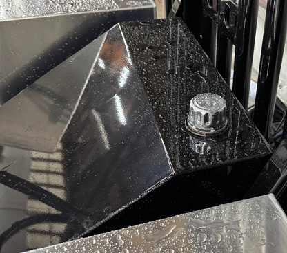 Hydraulic tank